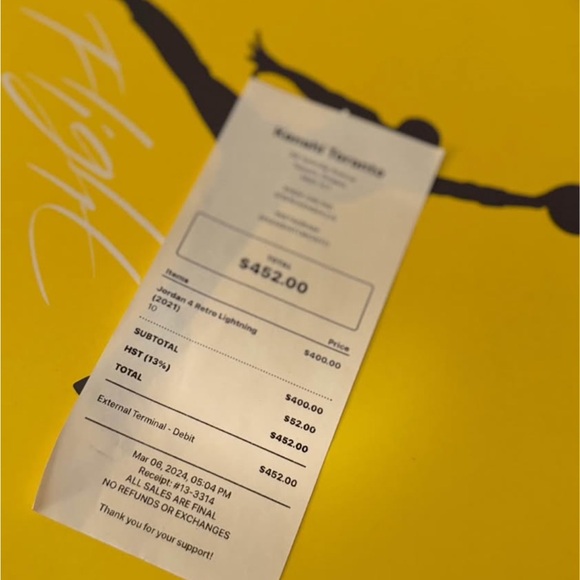 Nike Jordan 4 Rétro Lightning (2021) - Picture 5 of 5